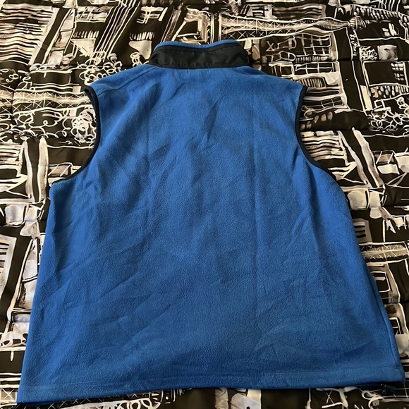 Vineyard Vines Vest, Size L - Picture 4 of 4